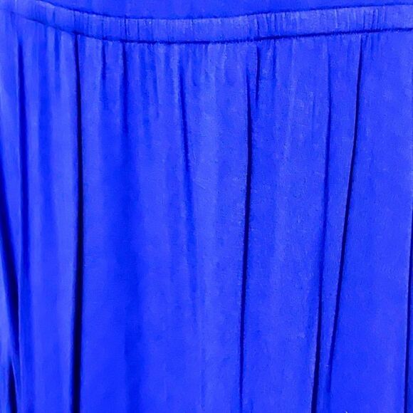 J. Jason Wu Regular Flowy Knit Royal Blue MIDI with Shirred Hem Detail- Small - Picture 5 of 9